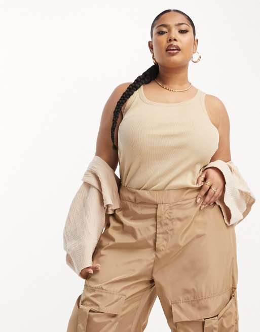 Camiseta beis sin mangas con espalda de nadadora de Yours