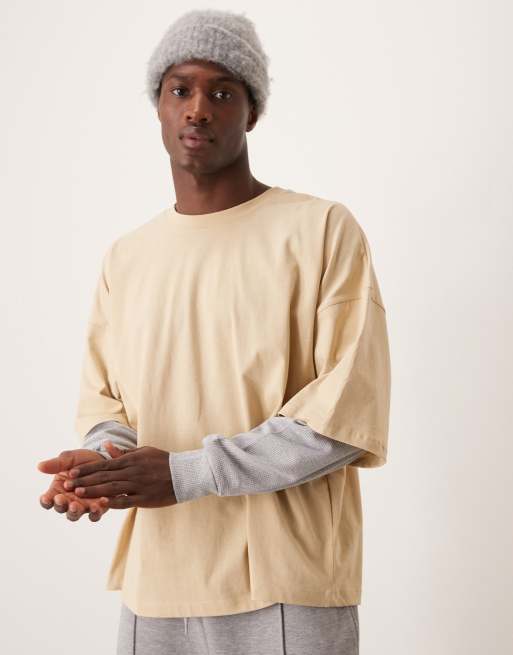 Camiseta beis ultragrande de manga larga con mangas de doble capa de ASOS DESIGN