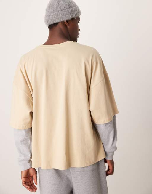 Camiseta beis ultragrande de manga larga con mangas de doble capa de ASOS DESIGN, 4 de 4