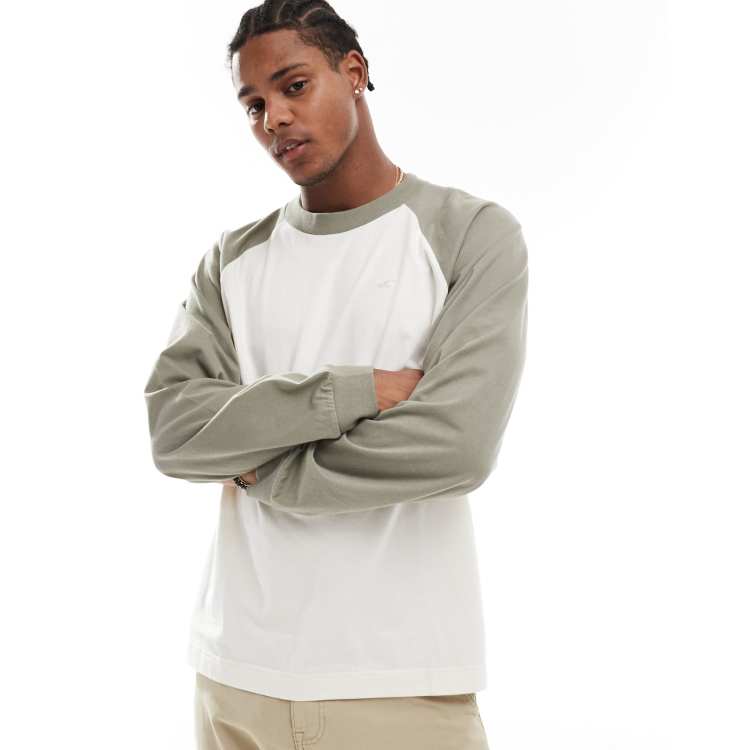 Camiseta beis y verde de estilo beisbol y manga larga raglan con logo de tejido grueso Icon de Hollister ASOS