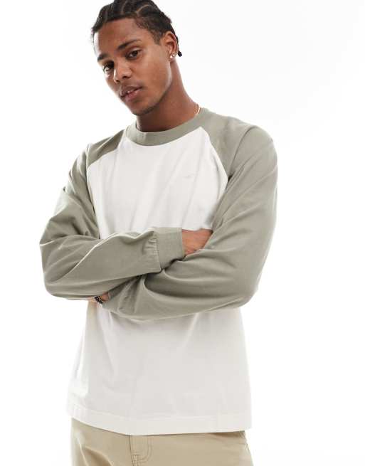 Camiseta beis y verde de estilo beisbol y manga larga raglan con logo de tejido grueso Icon de Hollister ASOS