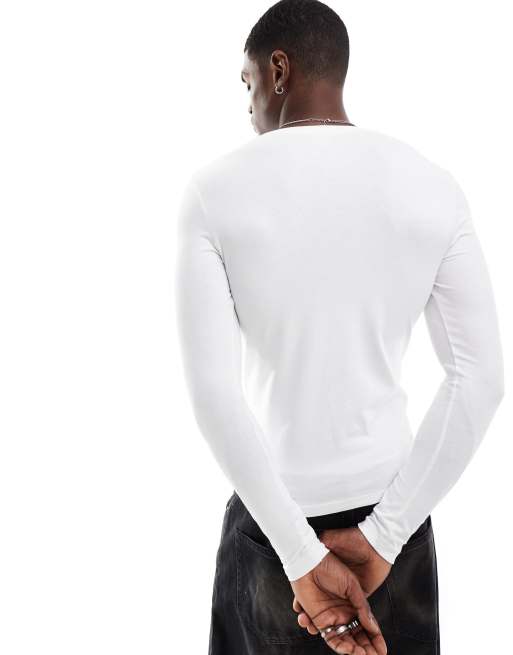 Camiseta blanca básica ajustada de manga larga de ASOS DESIGN, 4 de 4