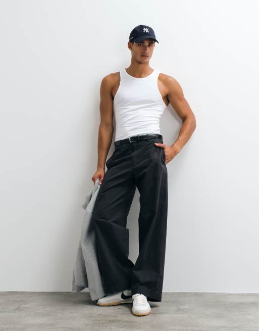 Camiseta blanca básica ajustada de tirantes de ASOS DESIGN, 3 de 5