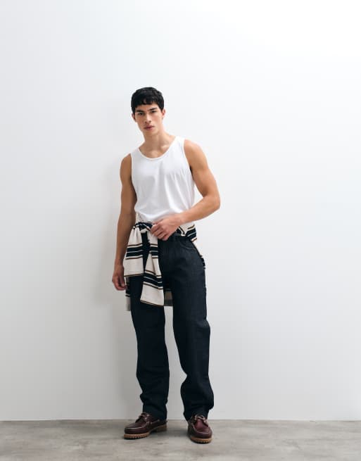 Camiseta blanca básica de tirantes y corte estándar Essentials de ASOS DESIGN, 4 de 5