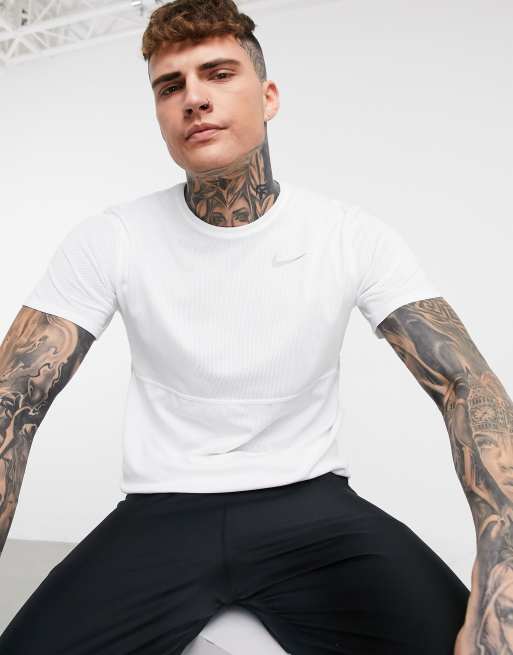 Camiseta blanca Breathe de Nike Running