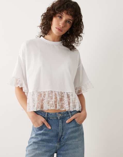 Camiseta blanca con bajo de volantes de encaje de Miss Selfridge - view 1