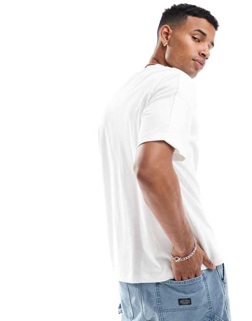 Camiseta blanca con cinta del logo en los hombros de Armani Exchange, 4 de 4