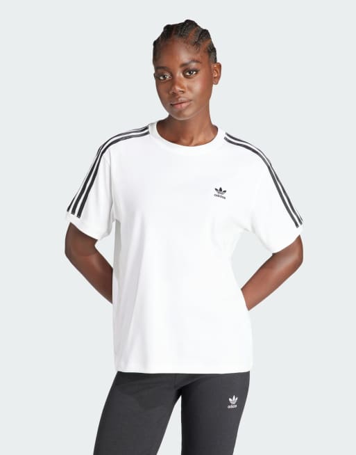 Camiseta blanca con detalle de 3 bandas de adidas Originals