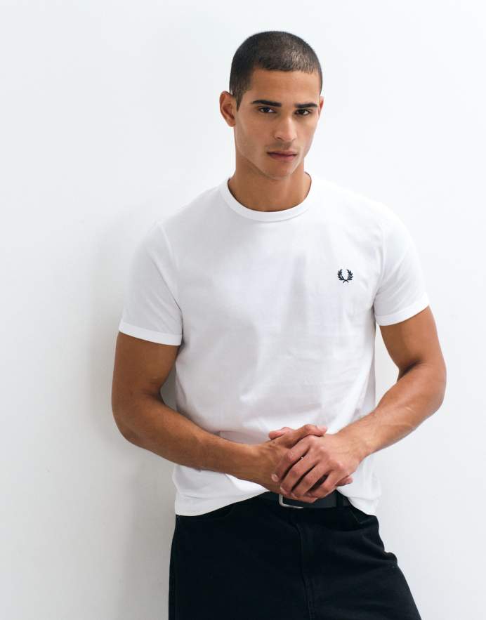 Fred Perry Camiseta blanca con detalle de ribetes de
