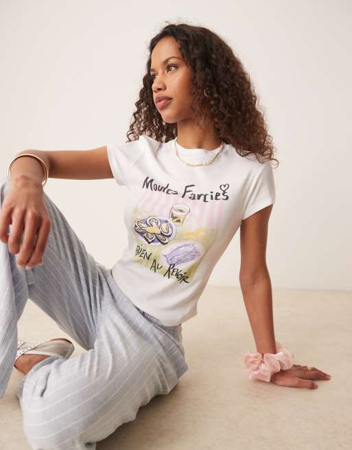 Camiseta blanca con diseño encogido y estampado gráfico de marisco de ASOS DESIGN, 2 de 4