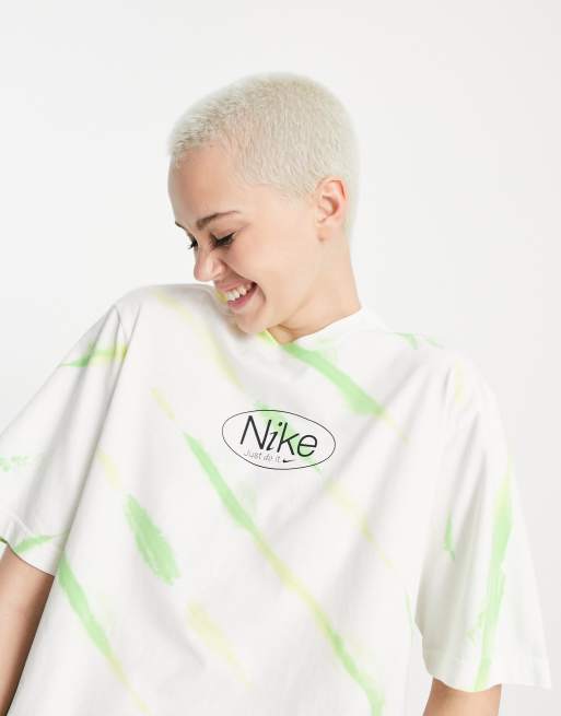 Camiseta blanca con efecto tie-dye multicolor de corte cuadrado Optimism de Nike, 2 de 4