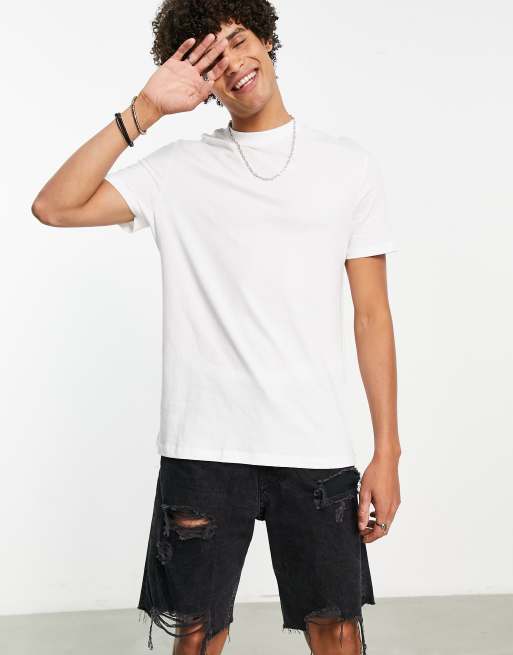 Camiseta blanca con estampado de montaña en la espalda de ASOS DESIGN, 3 de 4