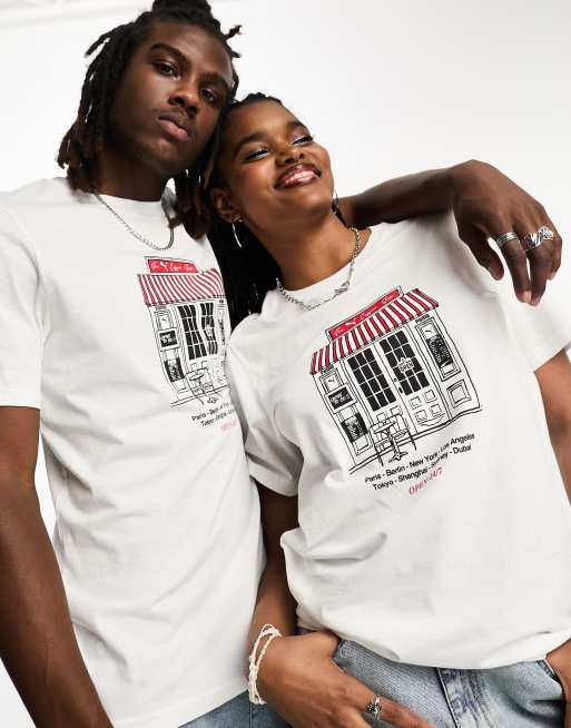 Camiseta blanca con estampado gráfico de cafetería de PUMA