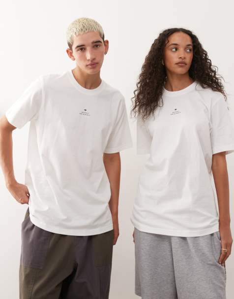 Camiseta blanca con estampado gráfico de logo pequeño de adidas Originals - view 1