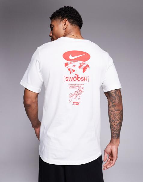 Camiseta blanca con estampado gráfico del logo Swoosh de Nike Club - view 1