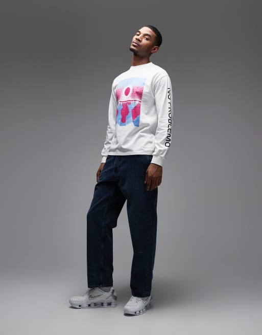 Camiseta blanca con estampado gráfico "Dimensions" en la parte delantera de 100% algodón de No Problemo, 2 de 5