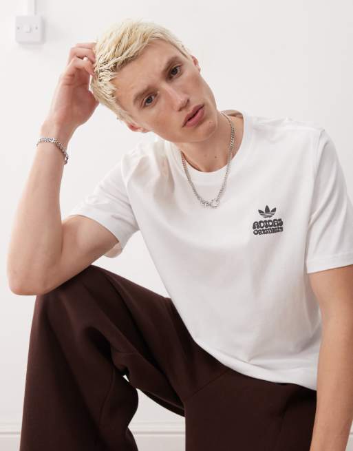Camiseta blanca con estampado gráfico Flora de adidas Originals