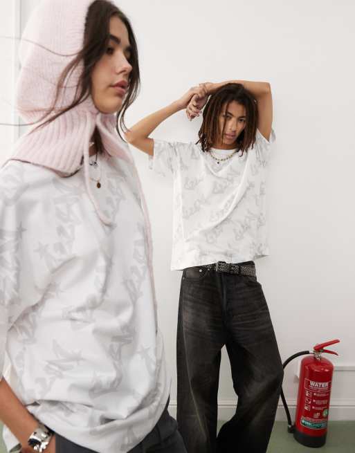 Camiseta blanca con estampado integral de COLLUSION Unisex