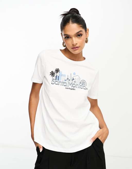 Camiseta blanca con estampado 
