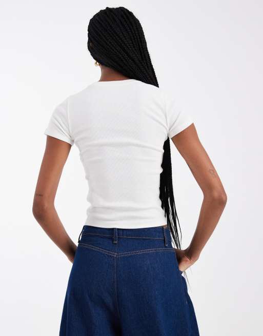 Camiseta blanca con gráfico navideño de Hollister, 3 de 4