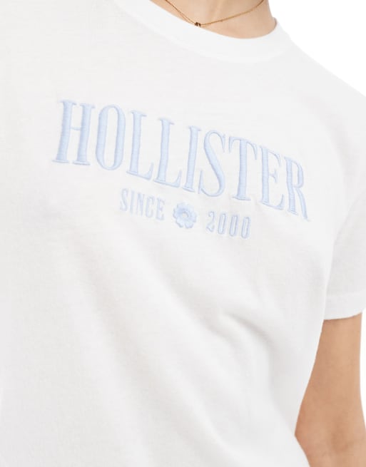 Camiseta blanca con logo de texto de Hollister, 2 de 4