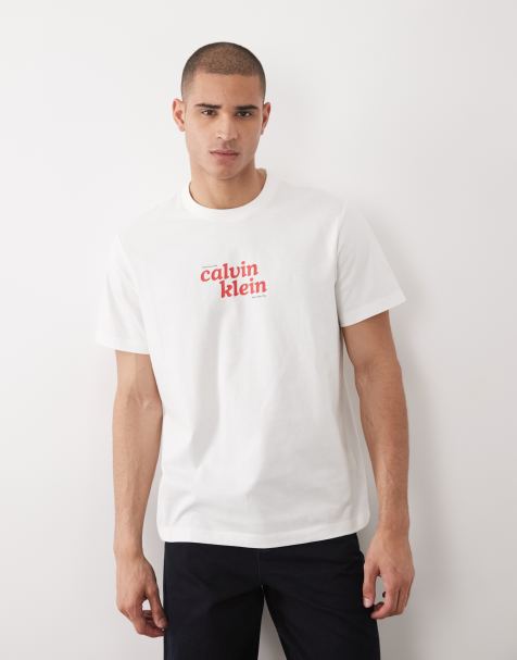 Camiseta blanca con logo grande en el pecho de Calvin Klein Jeans - view 1