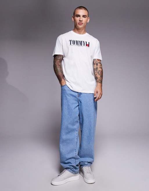 Camiseta blanca con logo lineal de bandera de Tommy Jeans, 4 de 5