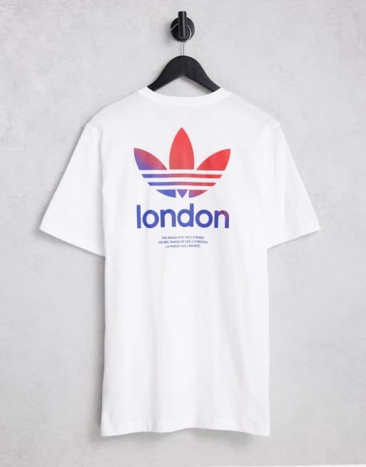 Bienes diversos elemento Escudriñar Camiseta blanca con logo y texto "London" en la espalda de adidas Originals  | ASOS