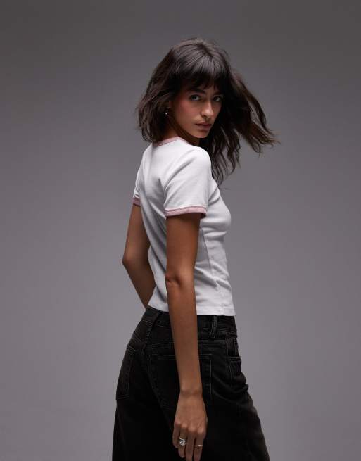 Camiseta blanca con ribetes y logo en la parte central del pecho Rickie de Levi's, 4 de 4