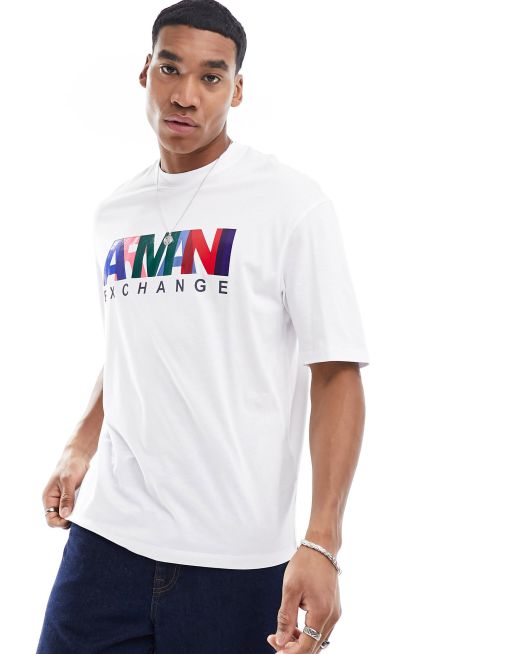 Camiseta blanca de corte cómodo con logo multicolor de Armani Exchange