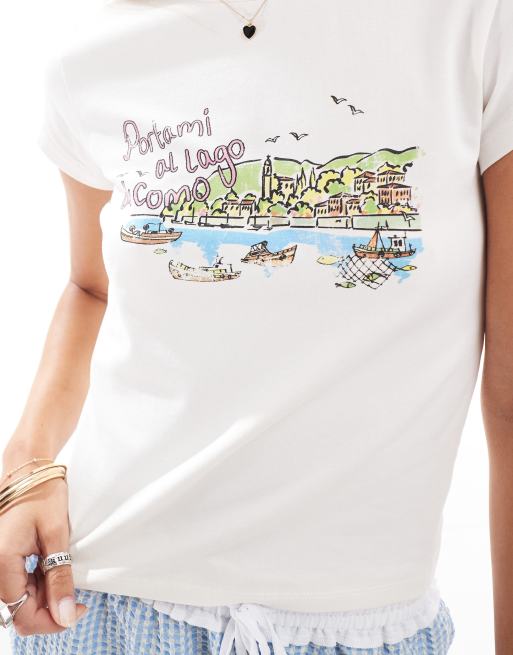 Camiseta blanca de corte cuadrado con estampado gráfico del lago Como de ASOS DESIGN, 3 de 4