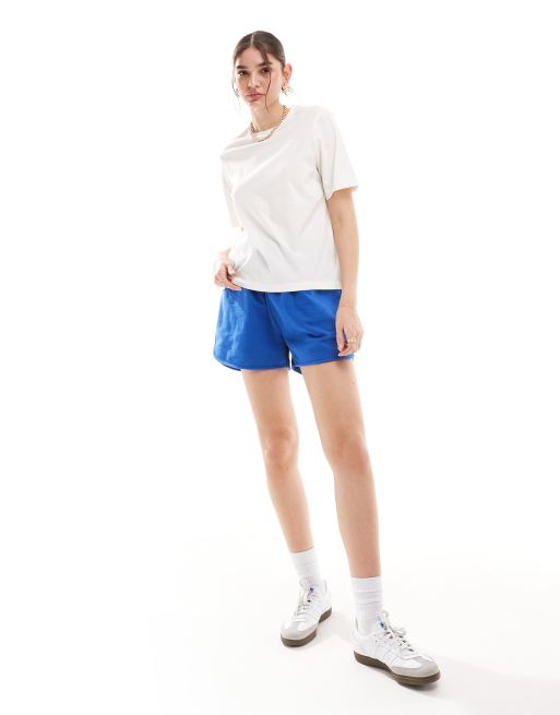 Camiseta blanca de corte cuadrado con estampado gráfico en la espalda "Game Changer" de ONLY , 2 de 4