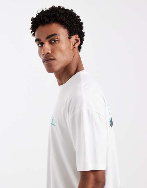 Camiseta blanca de corte cuadrado extragrande con estampado gráfico del monte Fuji de ASOS DESIGN, 4 de 5