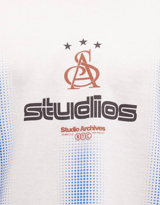 Camiseta blanca de corte cuadrado extragrande con estampado integral y texto en la parte delantera de ASOS DESIGN, 3 de 5