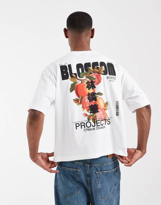 Camiseta blanca de corte cuadrado extragrande con gráfico de melocotones de ASOS DESIGN, 4 de 5