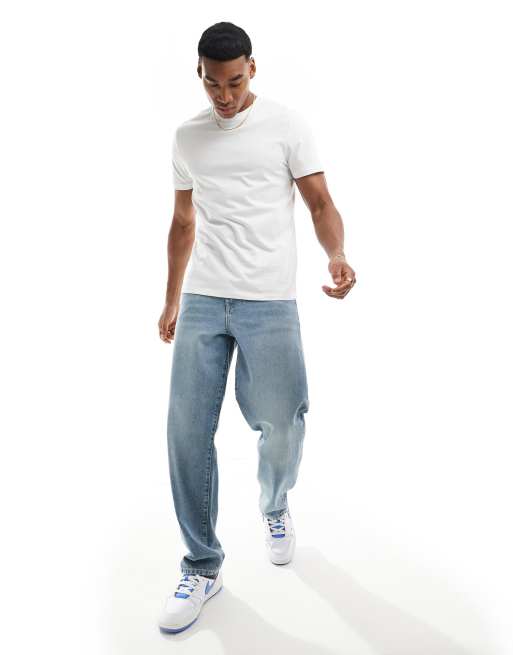 Camiseta blanca de corte estándar con cuello redondo de New Look, 2 de 4