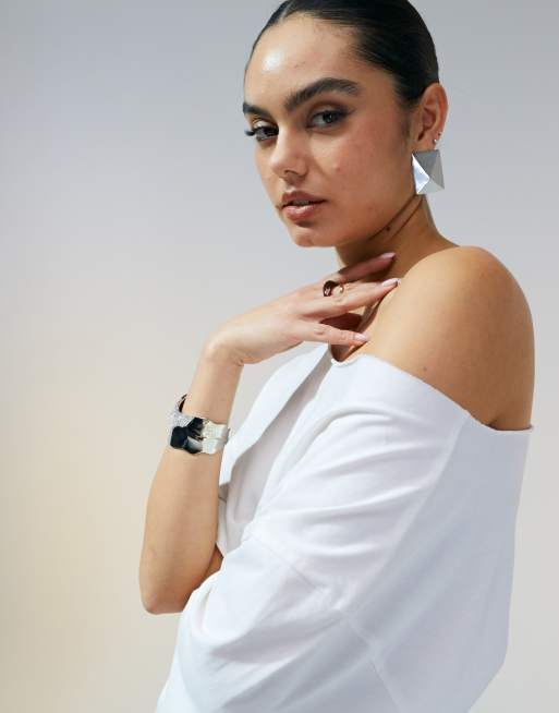 Camiseta blanca de corte extragrande suelto con escote Bardot de ASOS DESIGN, 3 de 4