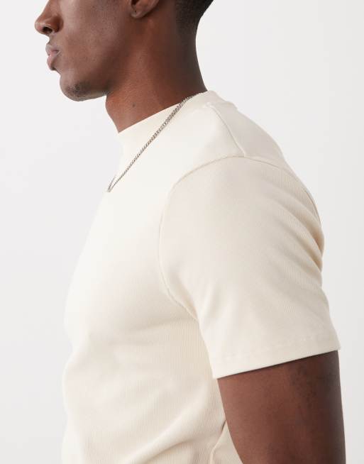 Camiseta blanca de corte slim con cuello alto de canalé de ASOS DESIGN, 4 de 5