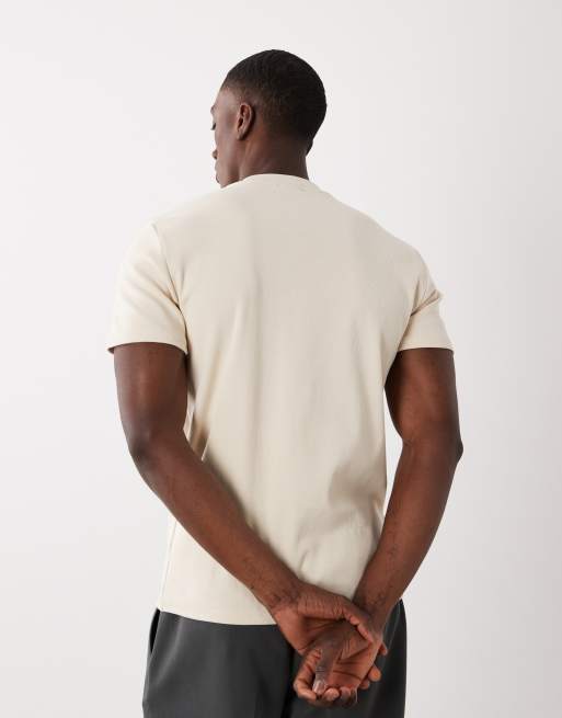 Camiseta blanca de corte slim con cuello alto de canalé de ASOS DESIGN, 5 de 5