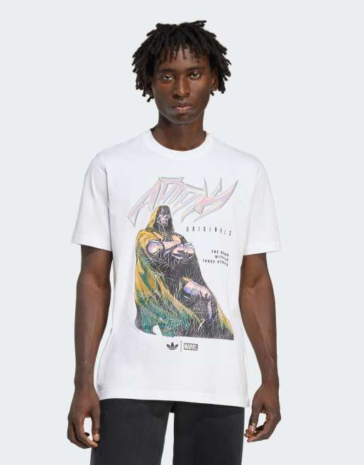 Camiseta blanca de corte suelto con diseño de Marvel de adidas Originals