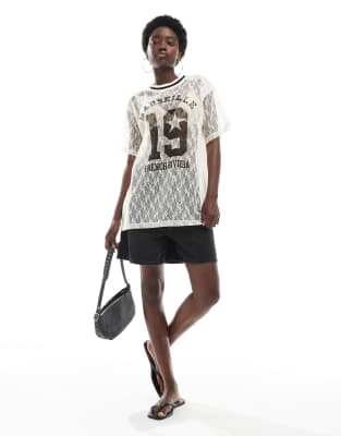 Camiseta blanca de estilo fútbol de encaje de Miss Selfridge - view 1