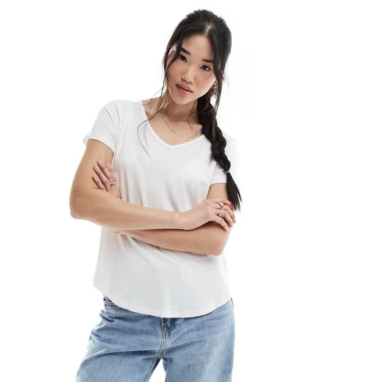 Camiseta blanca de manga corta con cuello de pico y logo de Hollister GottliebpaludanShops