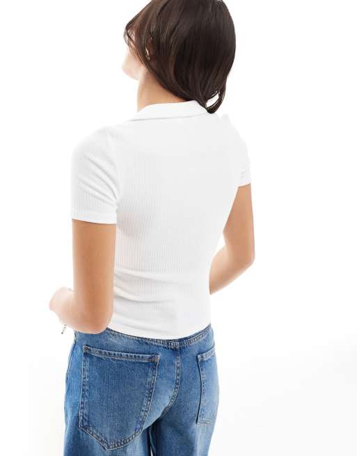 Camiseta blanca de manga corta con cuello tipo polo de Miss Selfridge, 4 de 4
