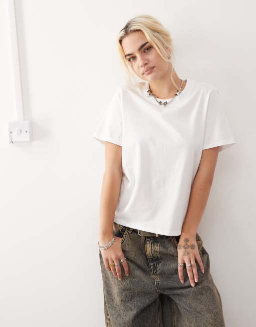 Camiseta blanca de manga corta de Monki
