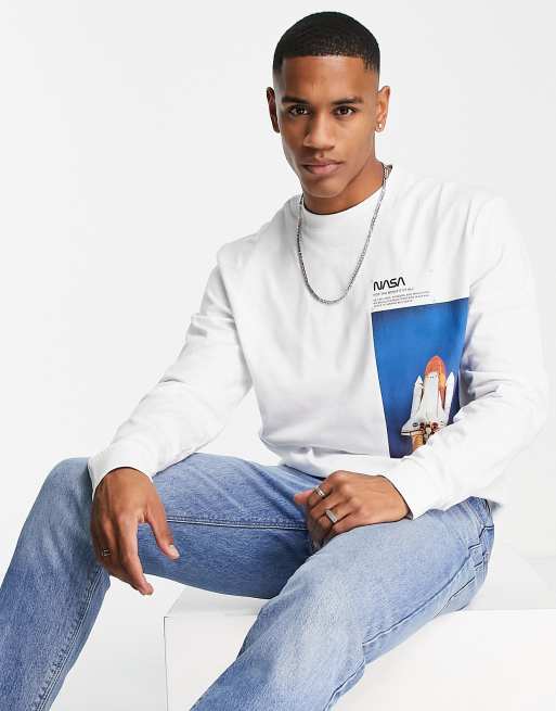 Camiseta blanca de manga larga con estampado de la NASA de River Island, 3 de 4
