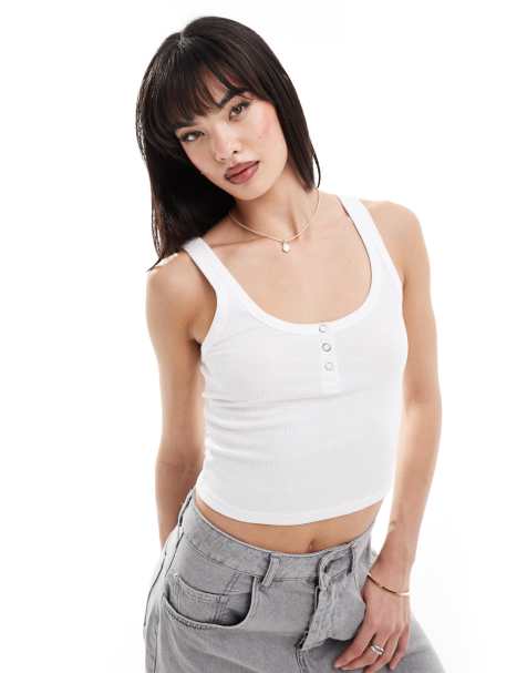 Camiseta blanca de tirantes con botones de presión de New Look - view 1