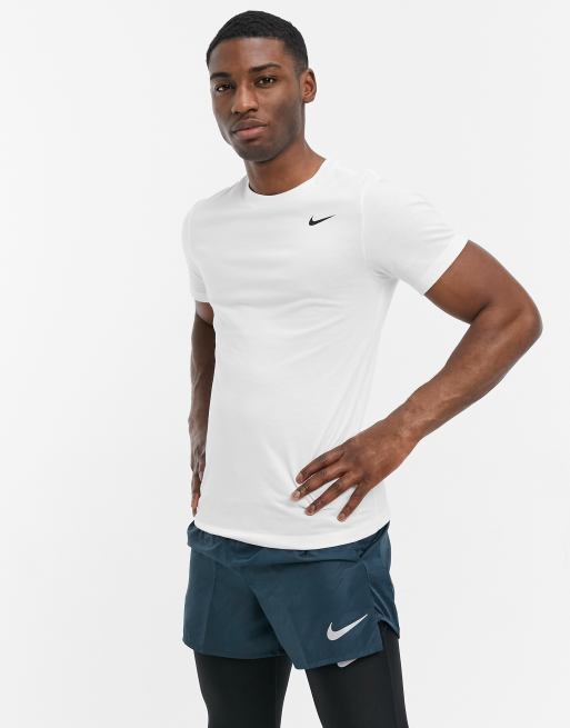 empezar Ciudadanía muelle Camiseta blanca Dri-FIT de Nike Training | ASOS