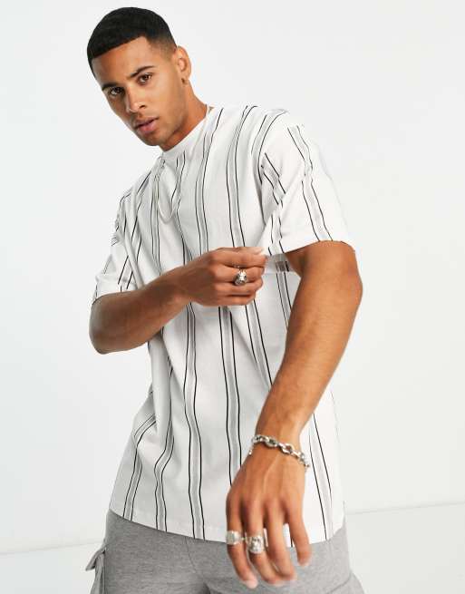 Camiseta blanca extragrande a rayas verticales de Jack & Jones Originals