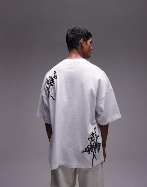 Camiseta blanca extragrande con bordado de flor en la parte delantera y trasera premium de Topman, 2 de 4