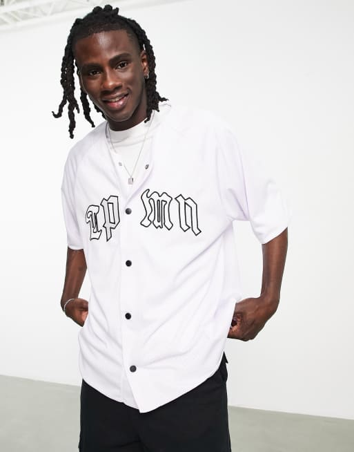 Camiseta blanca extragrande con diseño estilo béisbol y logo de Topman